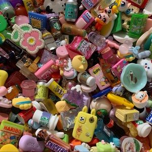 Scoop of 30 Charms for DIYs